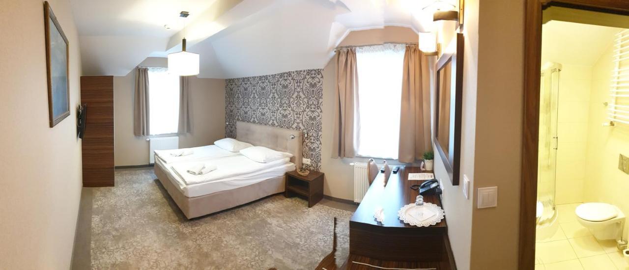 Hotel Kamiza Wyszków Εξωτερικό φωτογραφία